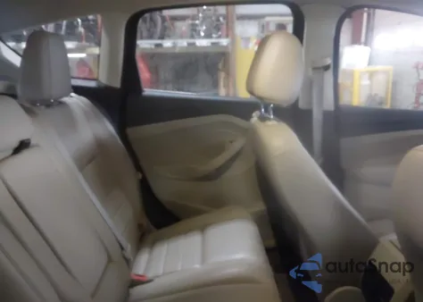 2016 Ford C-Max Hybrid Sel z USA, uszkodzony, nr VIN 1FADP5BU9GL101580